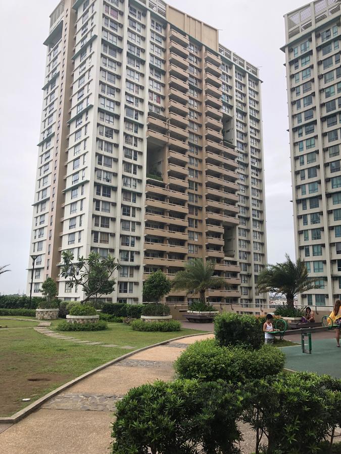 Tivoli Garden Residences Mandaluyong Esterno foto